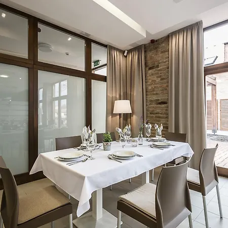 勒温杜拉酒店 3*