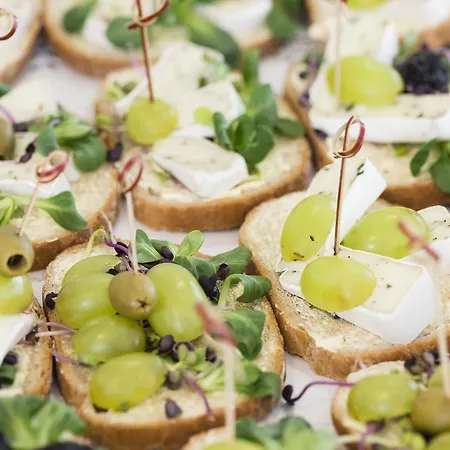 勒温杜拉酒店 3* Algyo